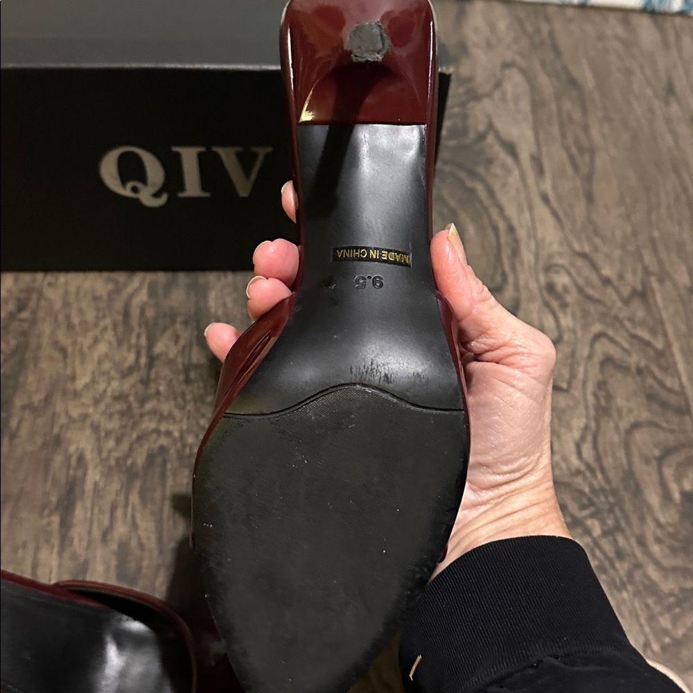 Qi Women's Deep Red Slide Heels - Picture 6 of 6